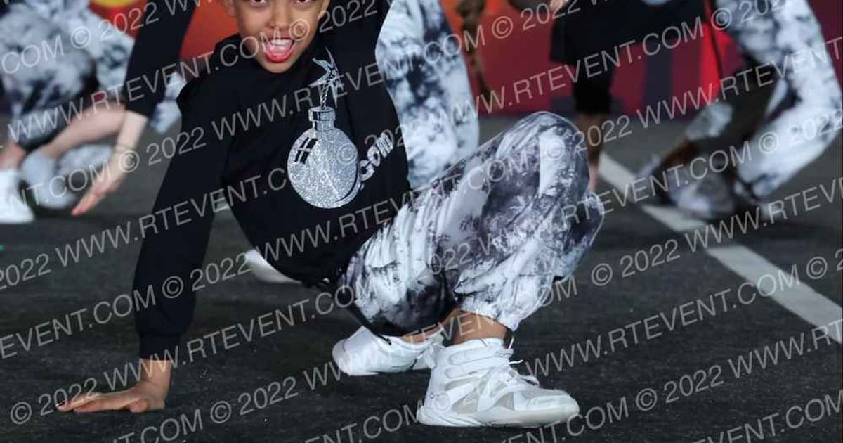 MWX Columbus bomb.com · Hooray fro Hollywood Cheer and Dance Championships