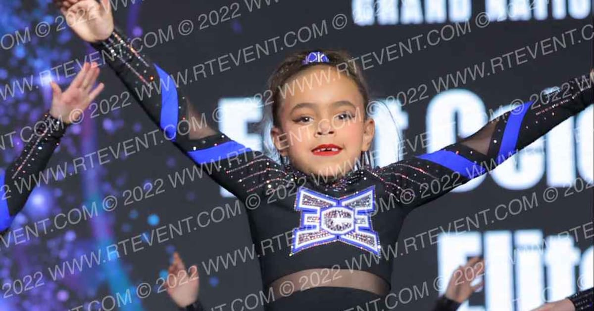 East Celebrity Elite - Hingham Mini Bling · Spirit Fest Providence Grand Nationals
