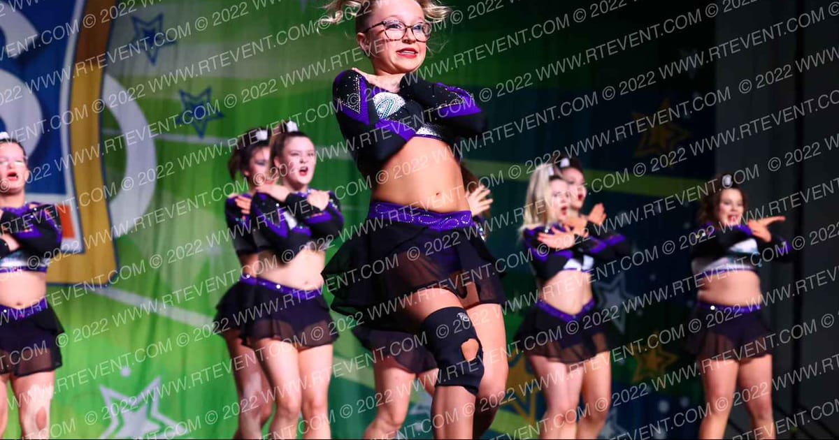 Cheer Infinity Allstars Pearl · CANAM