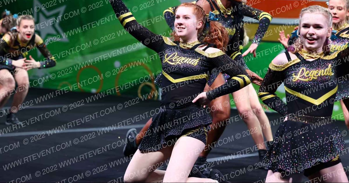 Legends Cheer Elite Hydra · CANAM