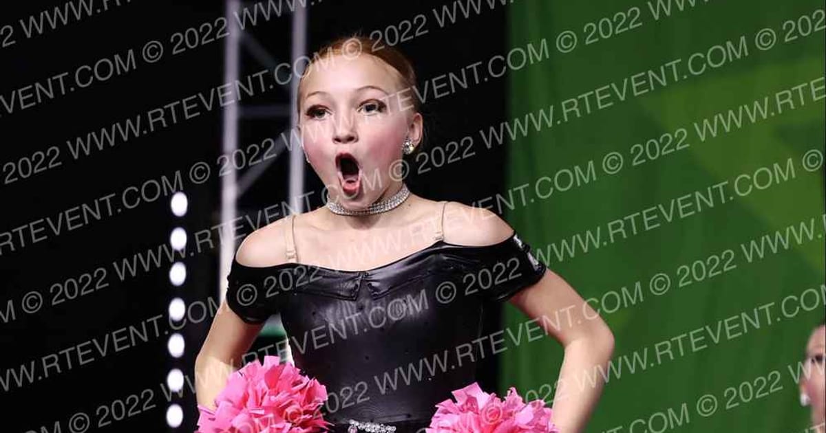Foursis Dance Academy Foursis Dazzler Dynamite Mini  Variety · CSG Dance Grand Nationals