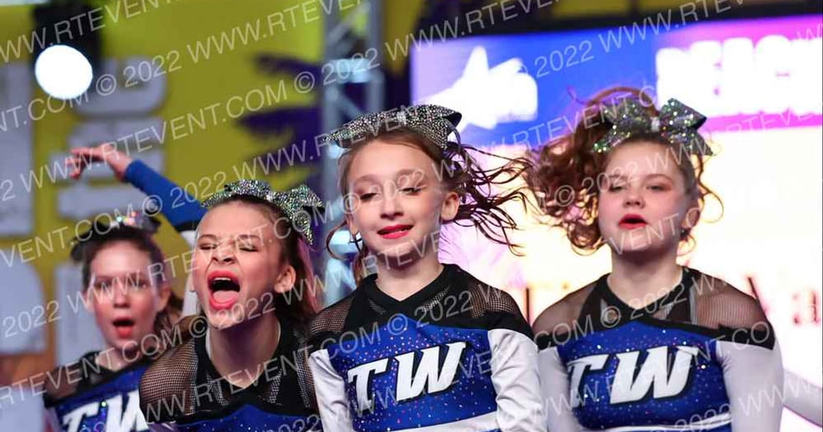 Tidal Wave Athletics Bombshells · ACDA Reach the Beach Ocean City Grand Nationals DIDII AllStar