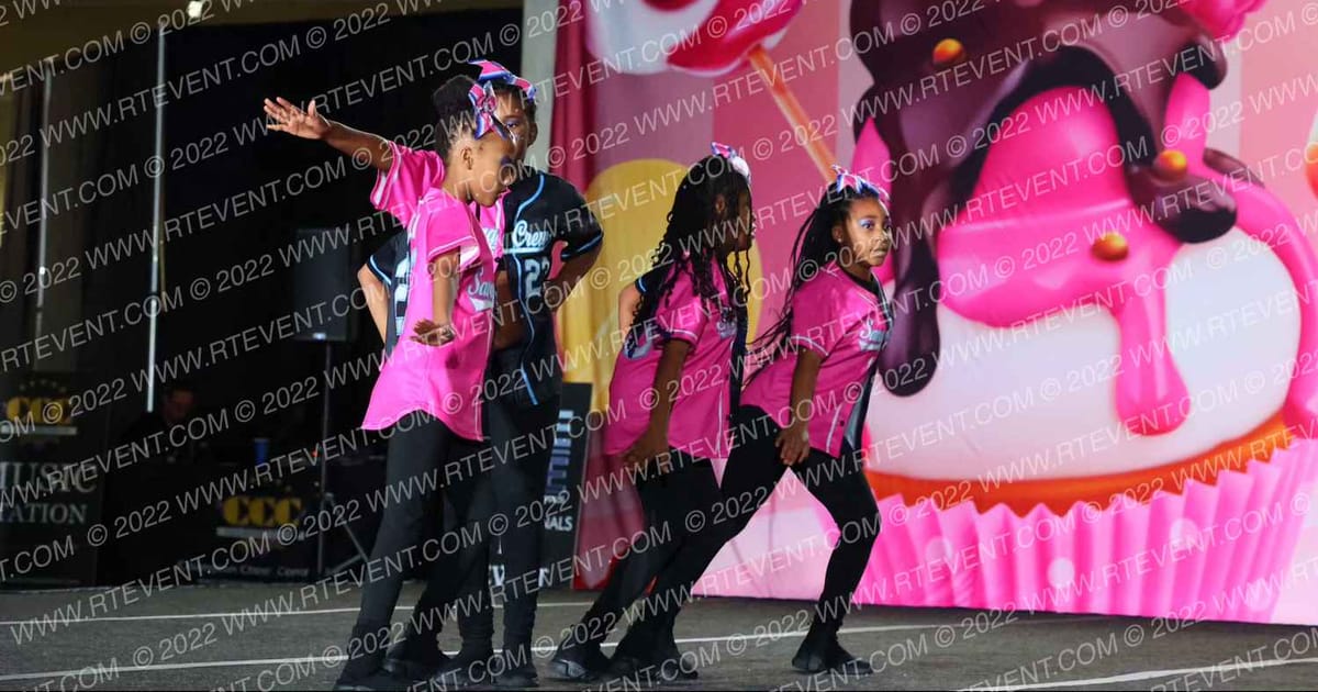 Wilkinsburgh Athletic Association Savage Crew · Oh How Sweet it is Cheer and Dance Spectacular