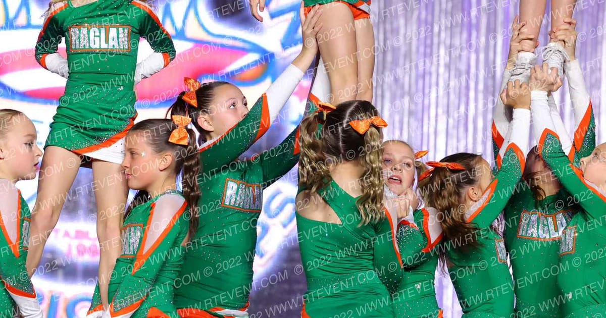 Raglan Coast Cheer Glitter · The American Celebration Sandy
