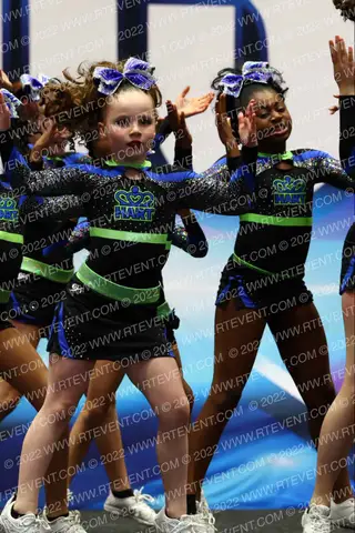 CT HART CHEER Royalty