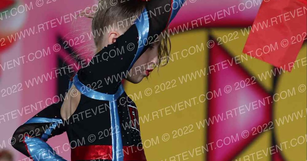 Fire and Ice Mars Fast & Flurri3s · Oh How Sweet it is Cheer and Dance Spectacular