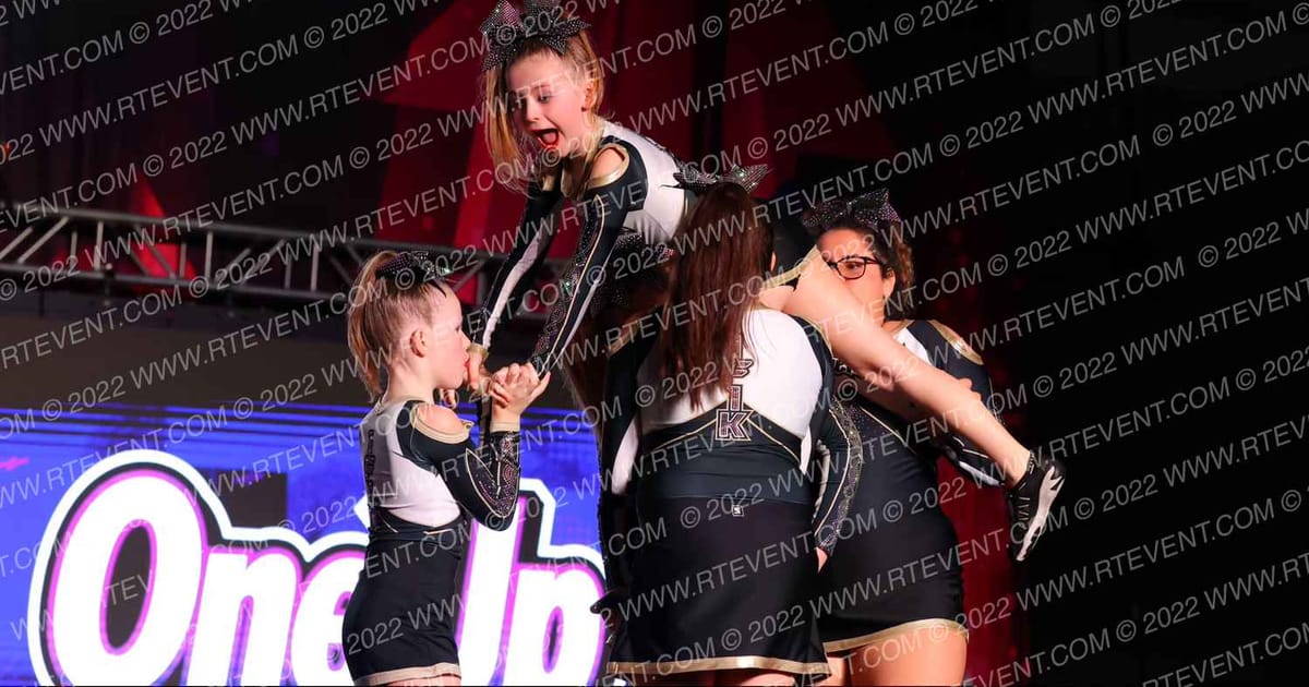 Cheer Intensity Electric Eels · ONE UP Delta A