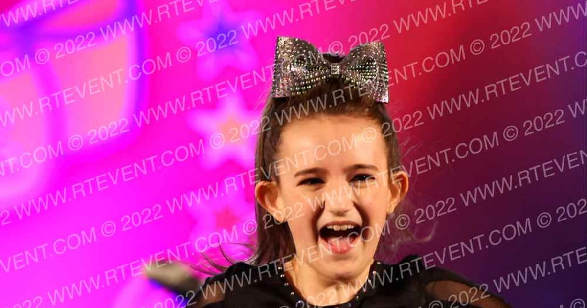 Express Cheer Force Onyx · The American Legacy Springfield Nationals