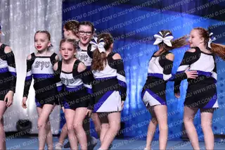 Bath Youth Cheerleading Mini Glitz