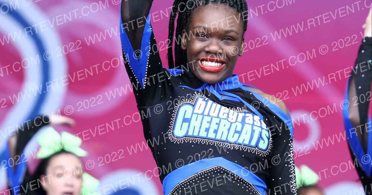Bluegrass Cheercats Royal Sabers · Deep South Beach Nationals