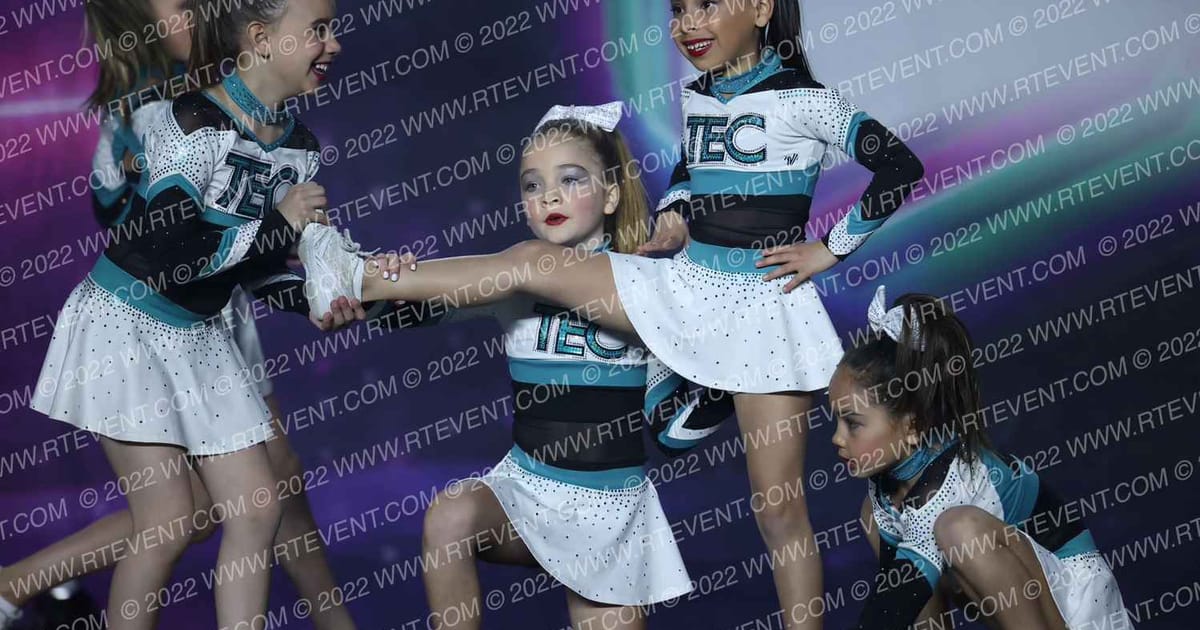 Topeka Elite Cheer Shooting Stars · Open Branson