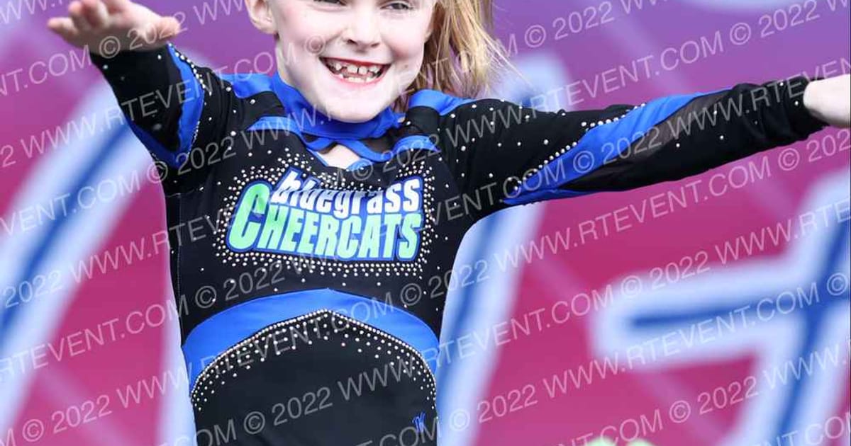 Bluegrass Cheercats Emerald Lynx · Deep South Beach Nationals