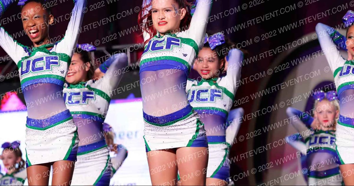 University Cheer Force SNOW · ONE UP Delta A