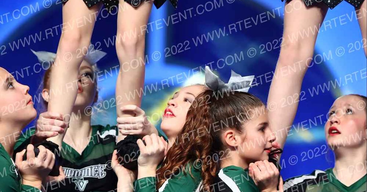 Twin Valley Youth Cheer Radiance · The One Finals Virginia