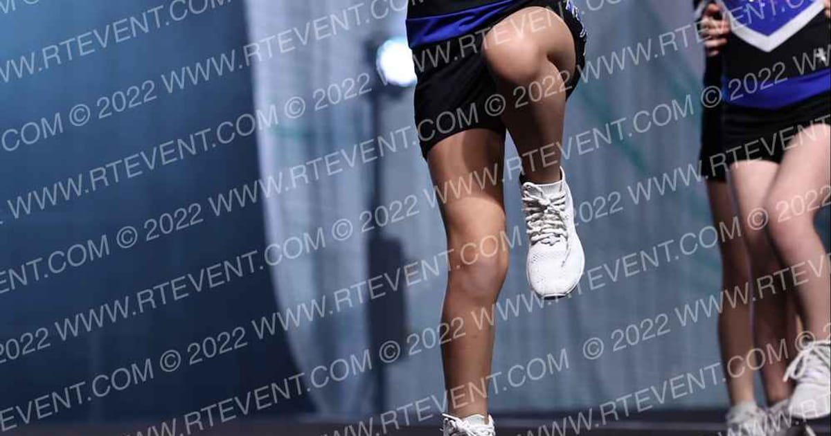 Cheer Athletics St. Louis Periwinkle Kittens · The Midwest Regional Summit