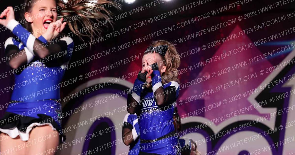 Show Me Athletics Starstruck · ONE UP Delta A