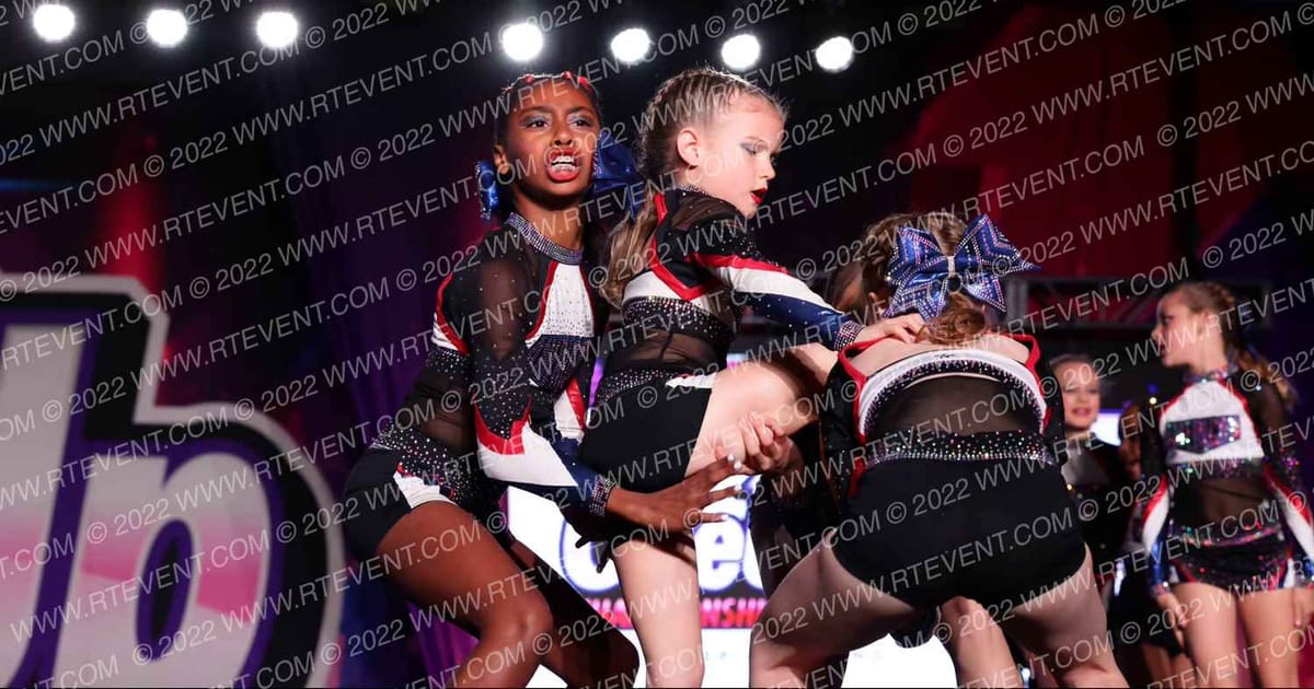 American Cheer YOUTH WHITE · ONE UP Delta A