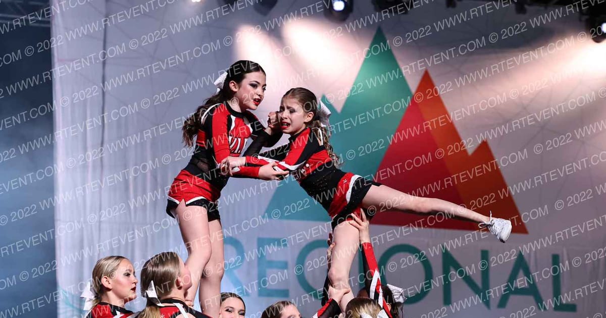 VIP Cheer Celebrity · The Midwest Regional Summit