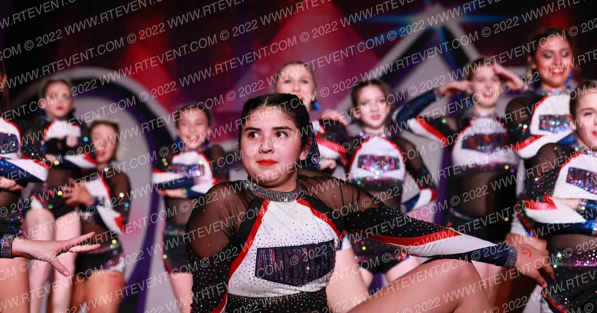 American Cheer JR WHITE · ONE UP Delta A