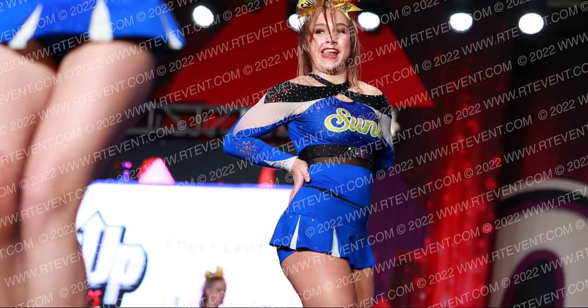 Cheer Central Suns Ultraviolet · ONE UP Delta D