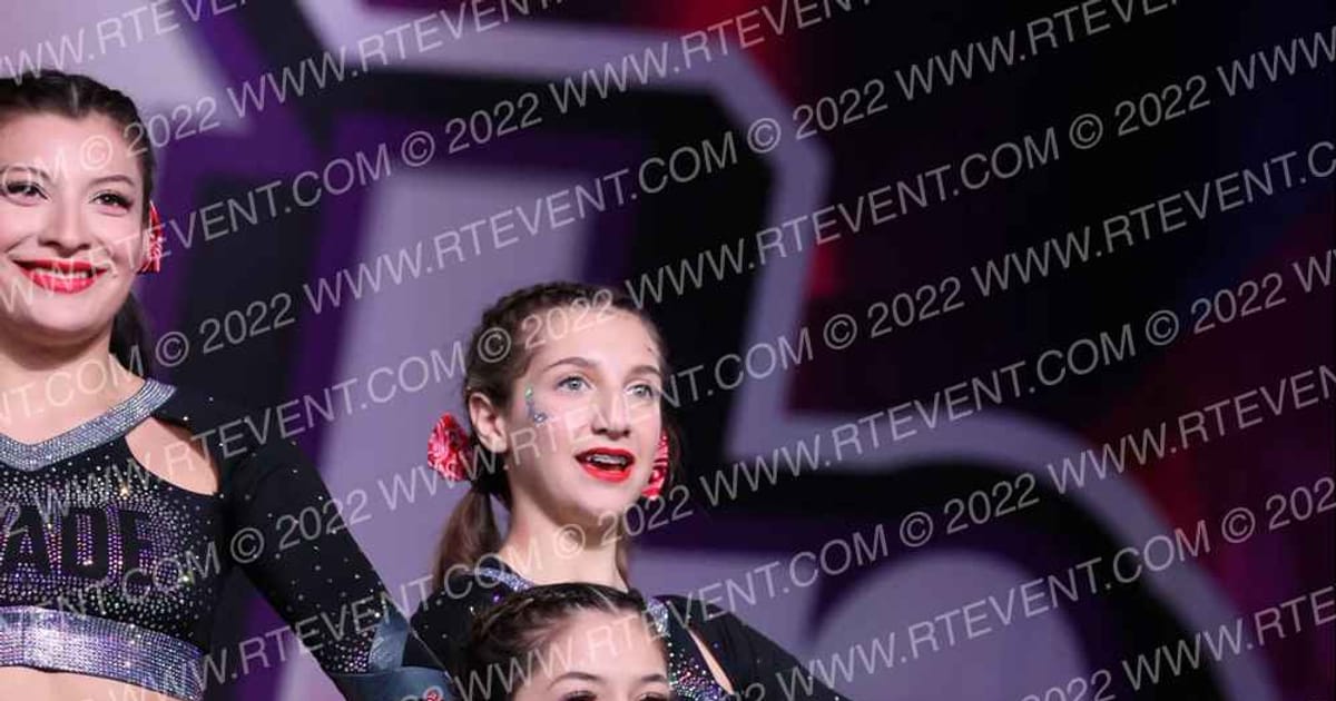 Cheer and Dance Xtreme SHADE · ONE UP GOEX