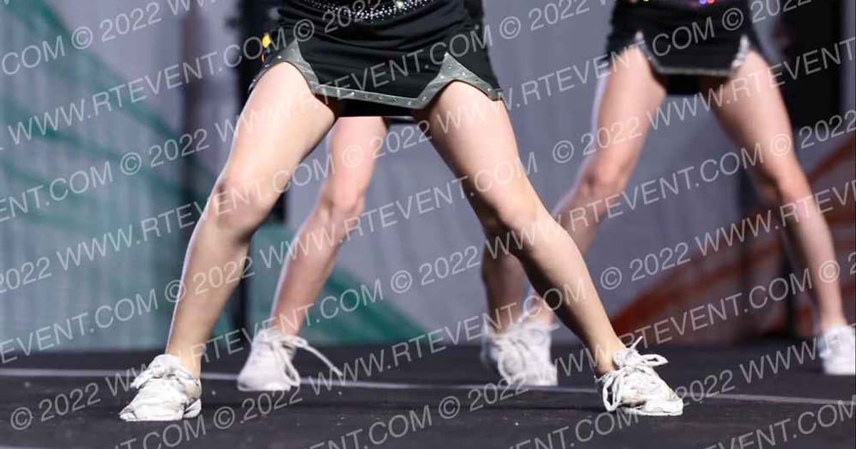 Woodlands Elite - Cincinnati Cherry Bombs · The Midwest Regional Summit