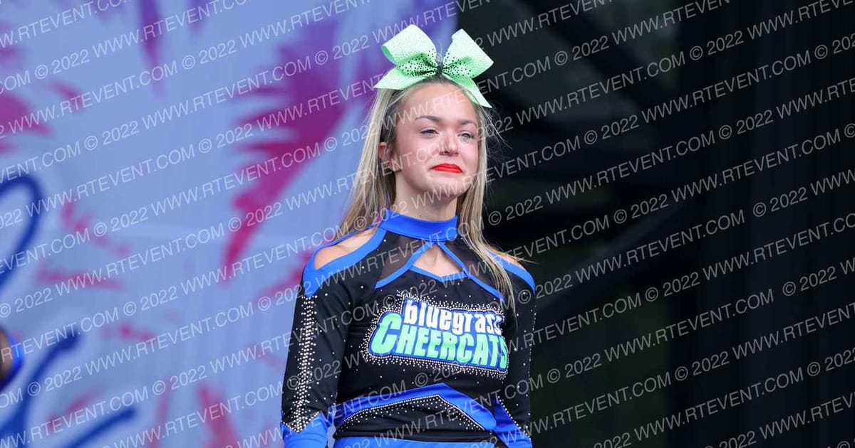 Bluegrass Cheercats Royal Sabers · Deep South Beach Nationals