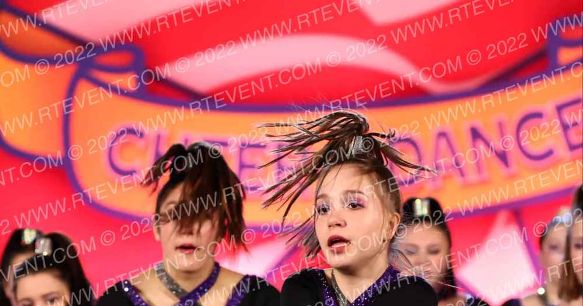Express Cheer Force Gems · The American Legacy Springfield Nationals