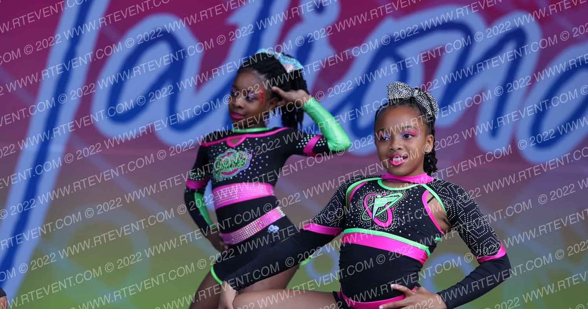 Universal Cheer Experience Mini Sparks · Deep South Beach Nationals