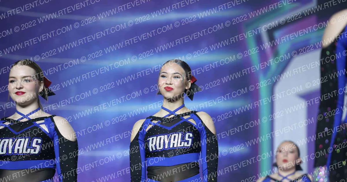 Midwest Royals Girl Fight · Open Branson