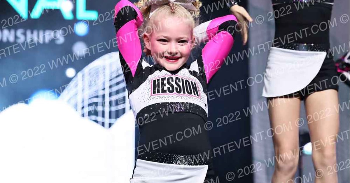 Hession Cheer Academy Pink Sizzle · The Midwest Regional Summit