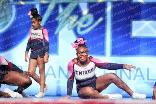 Unique Stars Lady Lavish