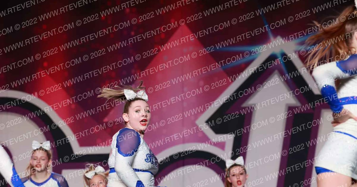 Cheer St Louis Reign · ONE UP Delta D