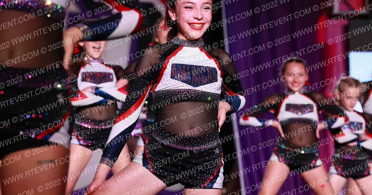 American Cheer JR WHITE · ONE UP Delta A
