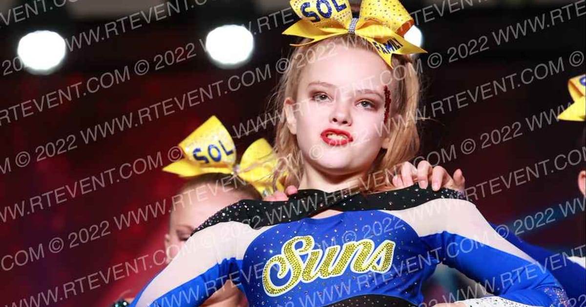 Cheer Central Suns Sol · ONE UP Delta D