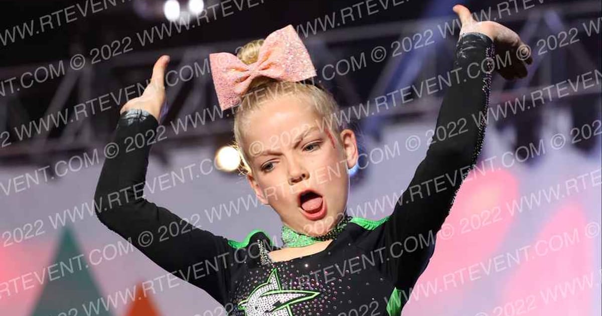 CheerForce Arizona FLUTTER · The West Regional Summit