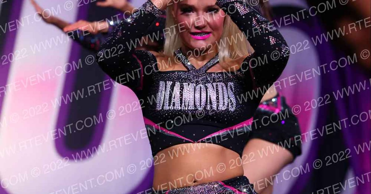 Diamonds All Stars Material Girls · ONE UP GOEX