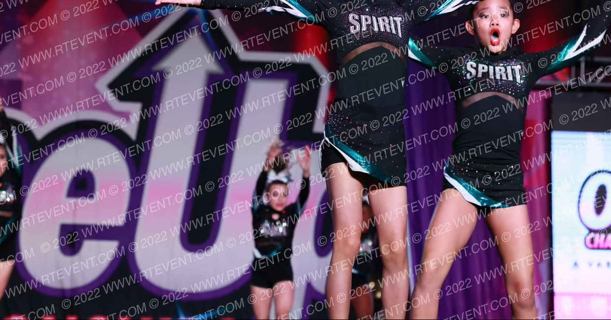 California Spirit Elite COVER GIRLS · ONE UP Delta A