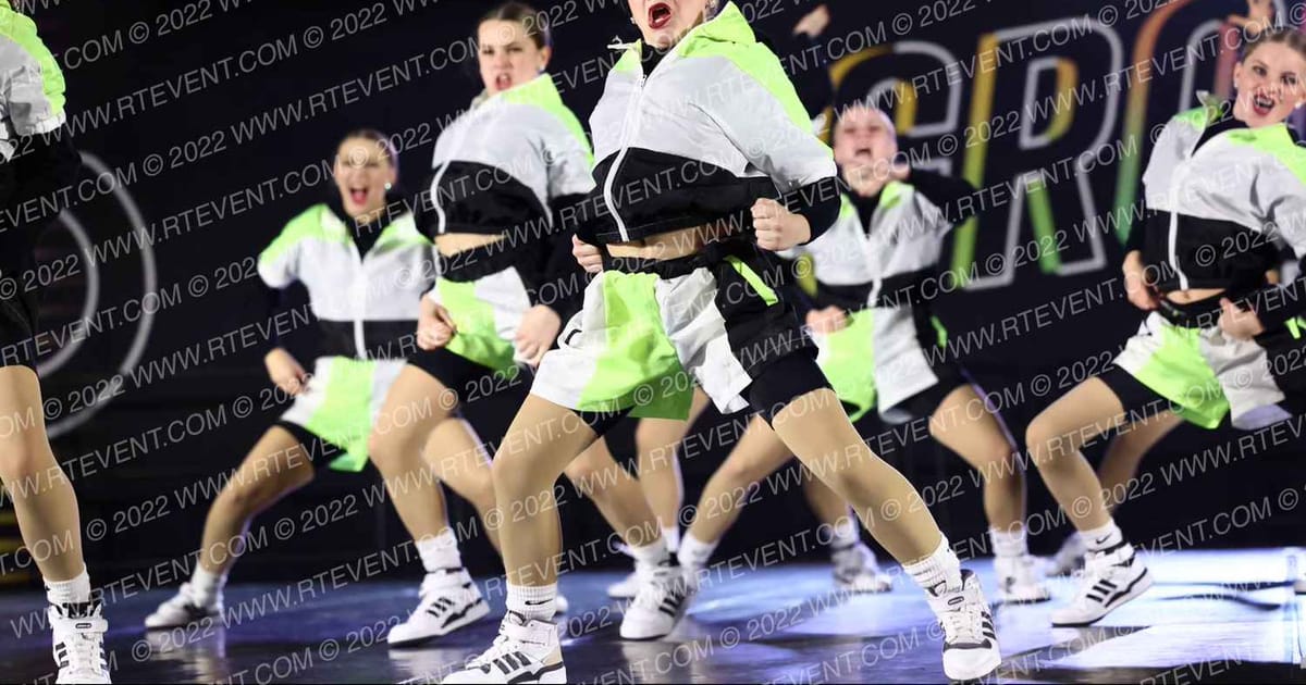 Ultimate Dance & Cheer Junior Large HH · ONE UP DANCE GROOVE