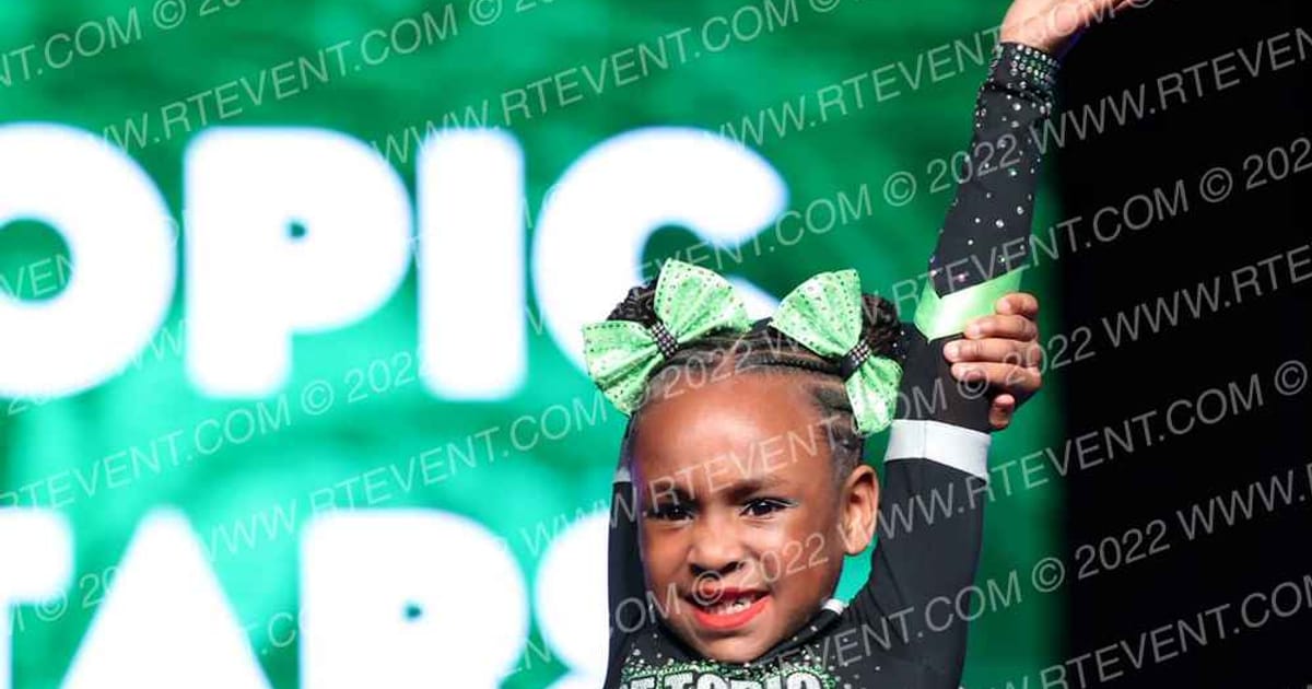 Hot Topic All Stars Sweetie Pies · CDE The Showcase