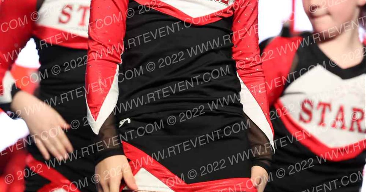 Laurel Youth Cheer Starz Eclipse · CDE The Masters
