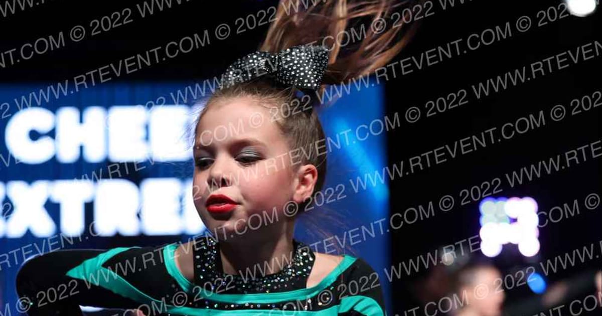 Cheer Extreme SOMD Teal Angels · CDE The Showcase