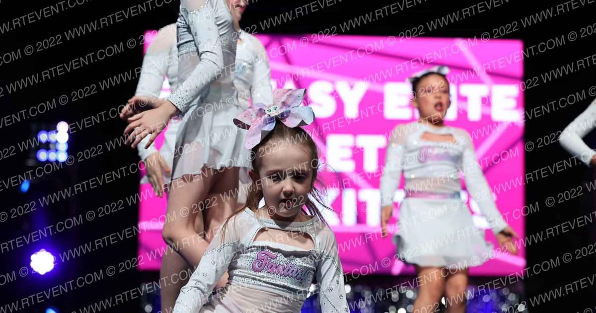 Fantasy Elite Athletics Pink Kitties · CDE The Showcase