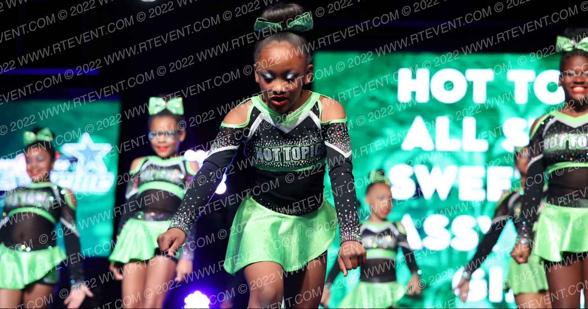 Hot Topic All Stars Sweet and Sassy Cover Girls · CDE The Showcase