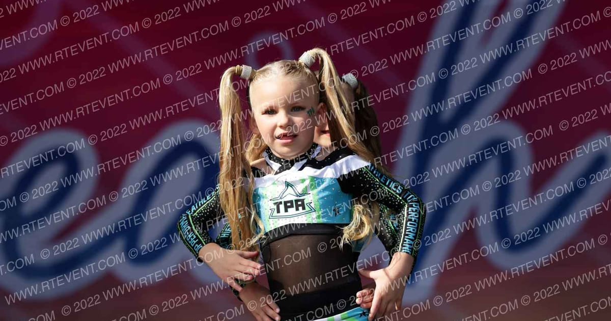 Top Performance Athletics Shimmer · Beach Blast