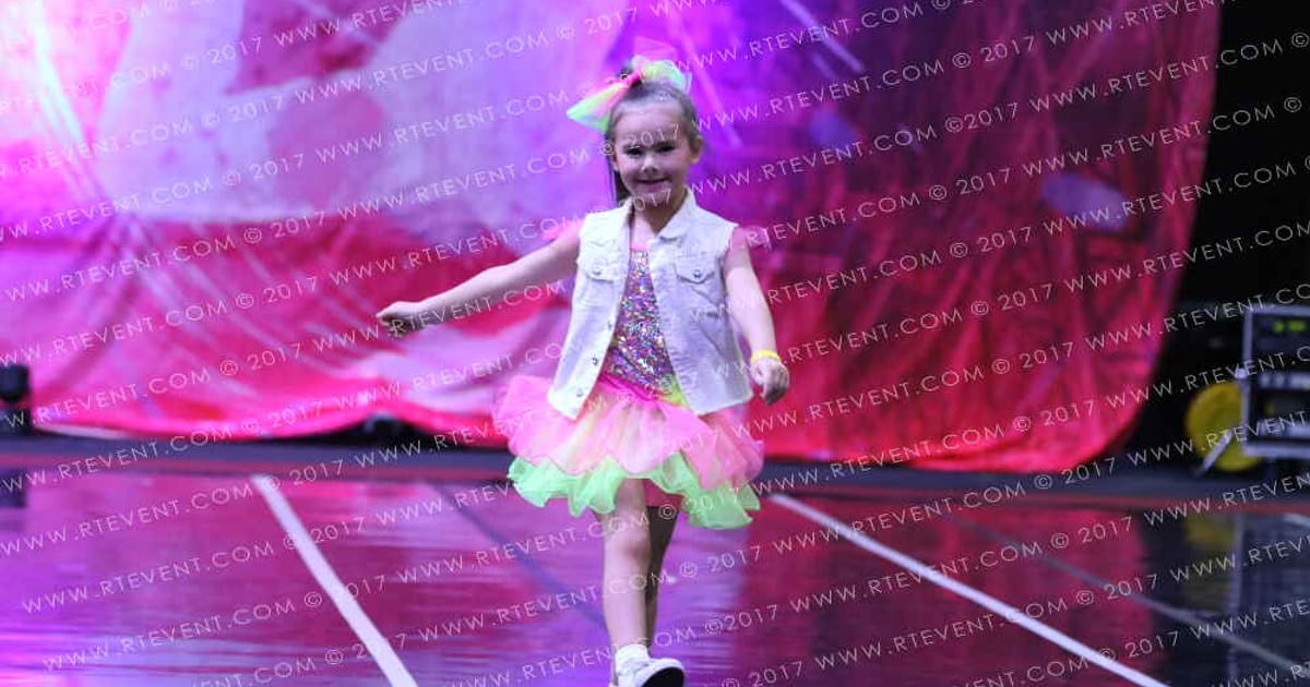 Hartlepool Hawks Cheerleading Academy Ava Kelly · Future Dance Steel the Show