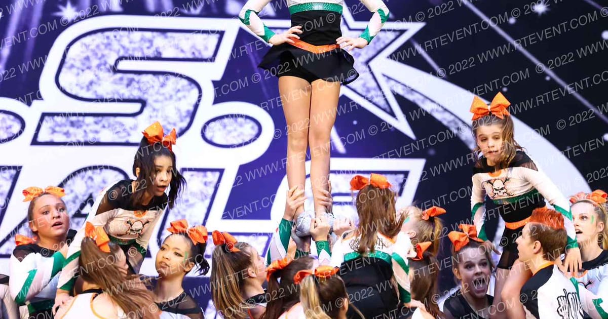 Iowa Elite Cheer - Des Moines Heathens · The US Finals
