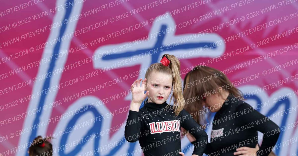 Illusion Athletics Wildcard · Beach Blast