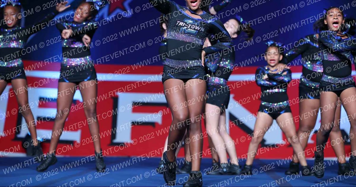 Tri-Town Competitive Cheer Cyclones · THE FINALE AT THE KALAHARI