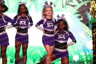 Iconic Cheer Extreme Black Ice